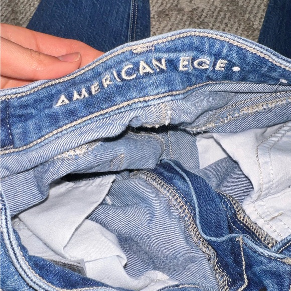American Eagle Mom Jeans - Picture 2 of 4